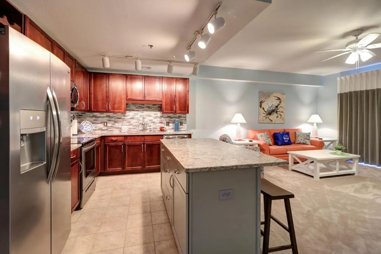 Gorgeous 1-Bed 2-Bath Condo With Gulf View! Pools On-Site! Walk To The Beach! Panama City Beach United States