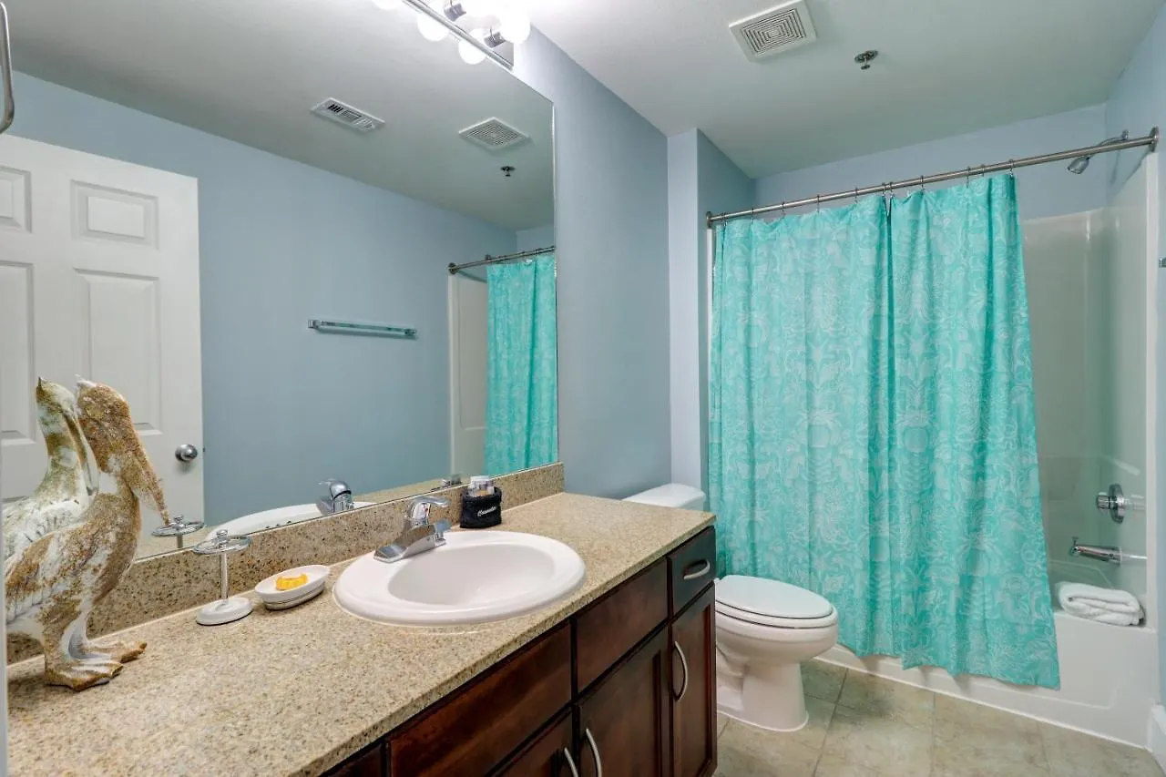 Gorgeous 1-Bed 2-Bath Condo With Gulf View! Pools On-Site! Walk To The Beach! Panama City Beach Holiday home