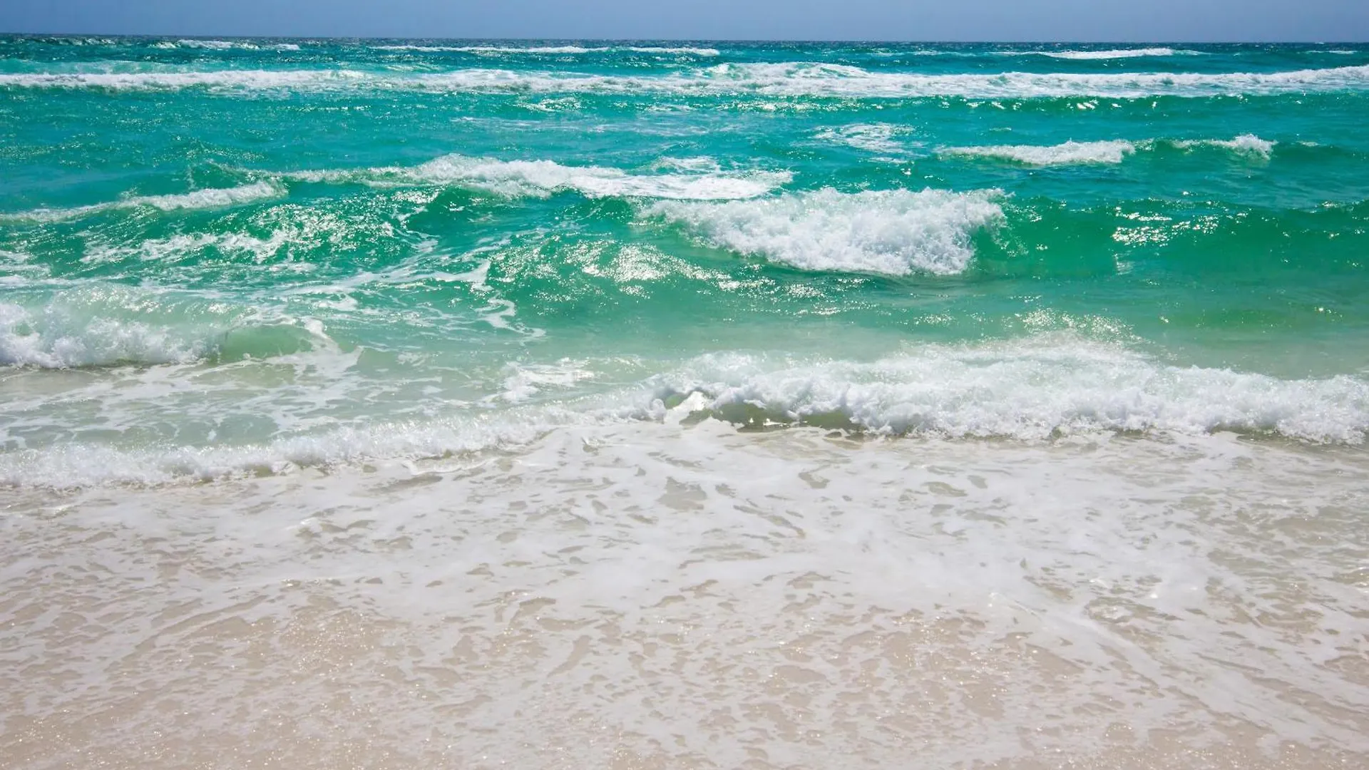 Holiday home Gorgeous 1-Bed 2-Bath Condo With Gulf View! Pools On-Site! Walk To The Beach! Panama City Beach