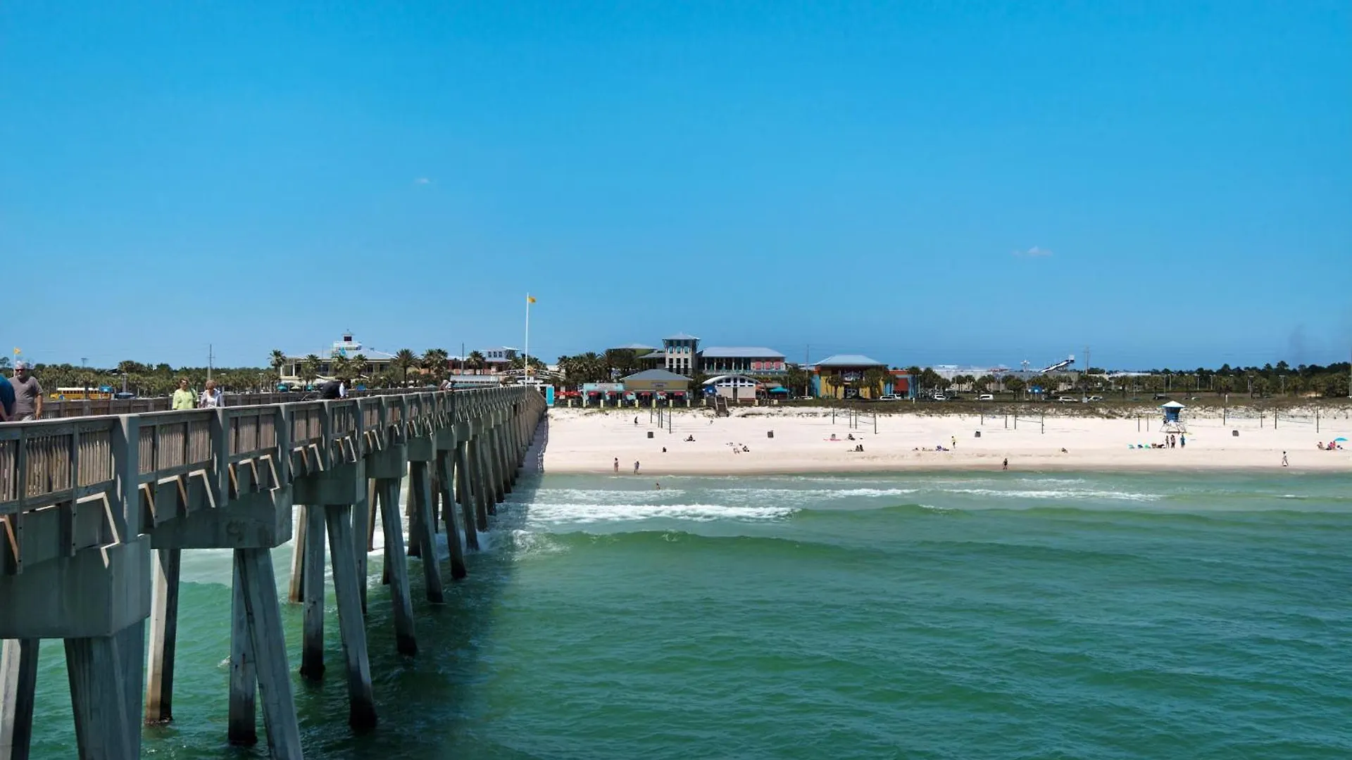 Gorgeous 1-Bed 2-Bath Condo With Gulf View! Pools On-Site! Walk To The Beach! Panama City Beach